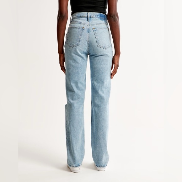 NWT Abercrombie & Fitch Ultra High Rise 90s Straight Jean in Light Destroyed 6 - Picture 3 of 13